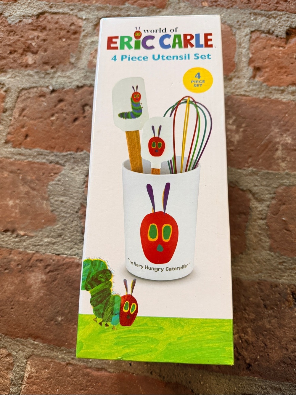 World of Eric Carle The Very  Hungry Caterpillar Set of 4 UTENSIL SET NEW in box